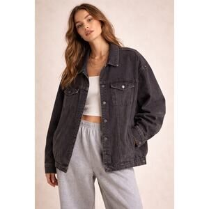 American Eagle Oversized Boyfriend Denim Jacket in Black